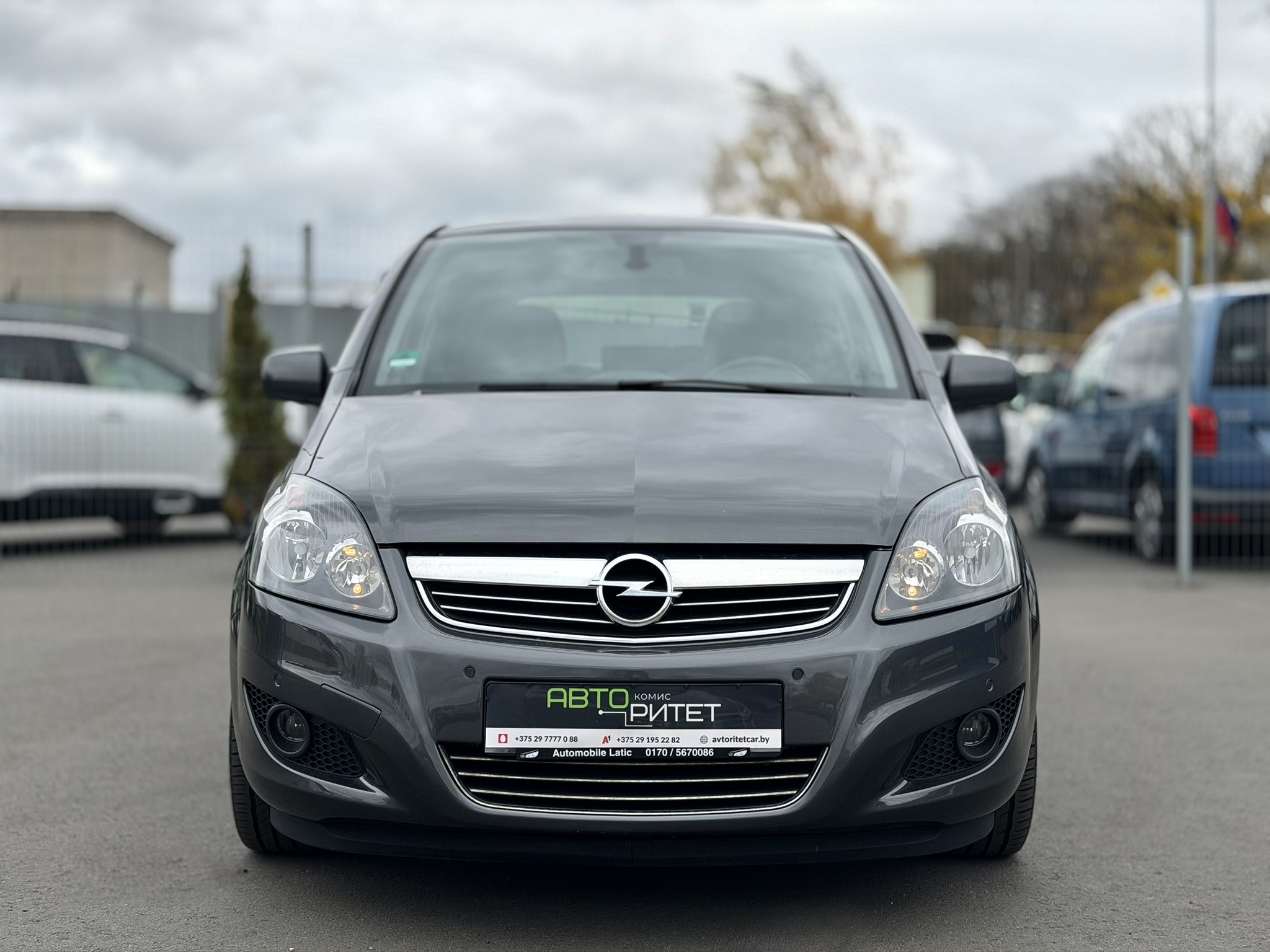 Opel Zafira B 2011 Дизель