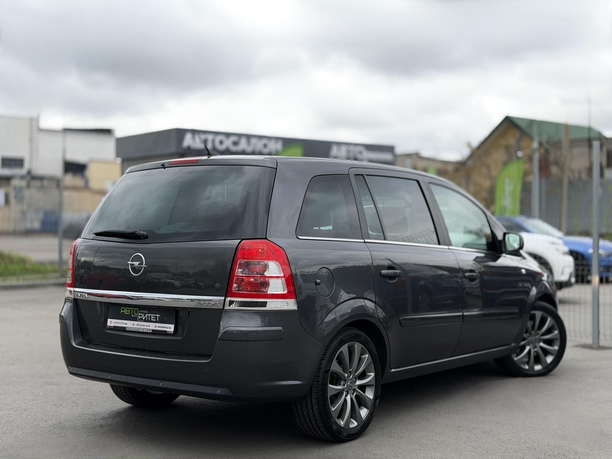 Opel Zafira B 2011 Дизель