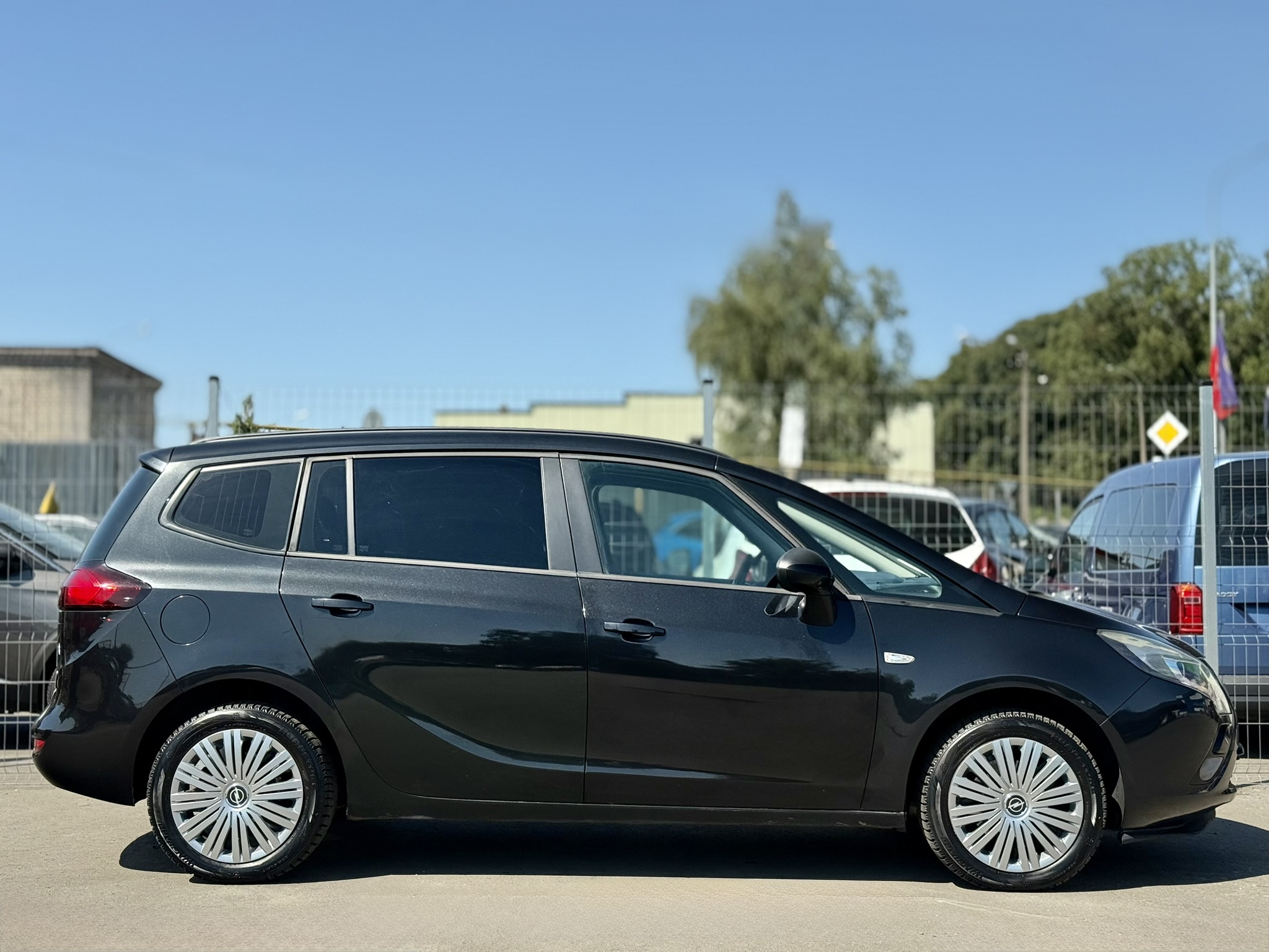 Opel Zafira C 2012