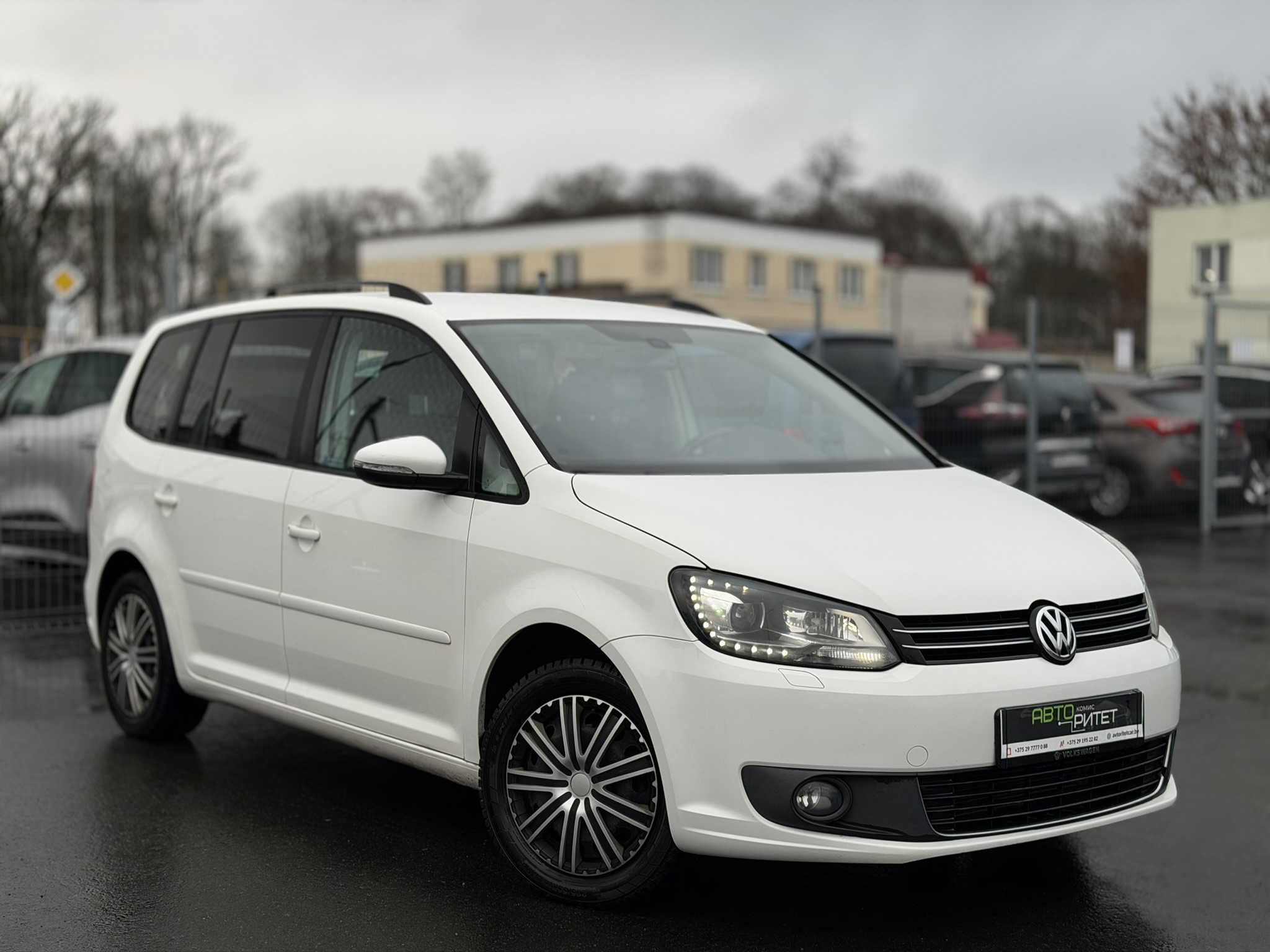 Volkswagen Touran I 2 Rest 2011 Бензин