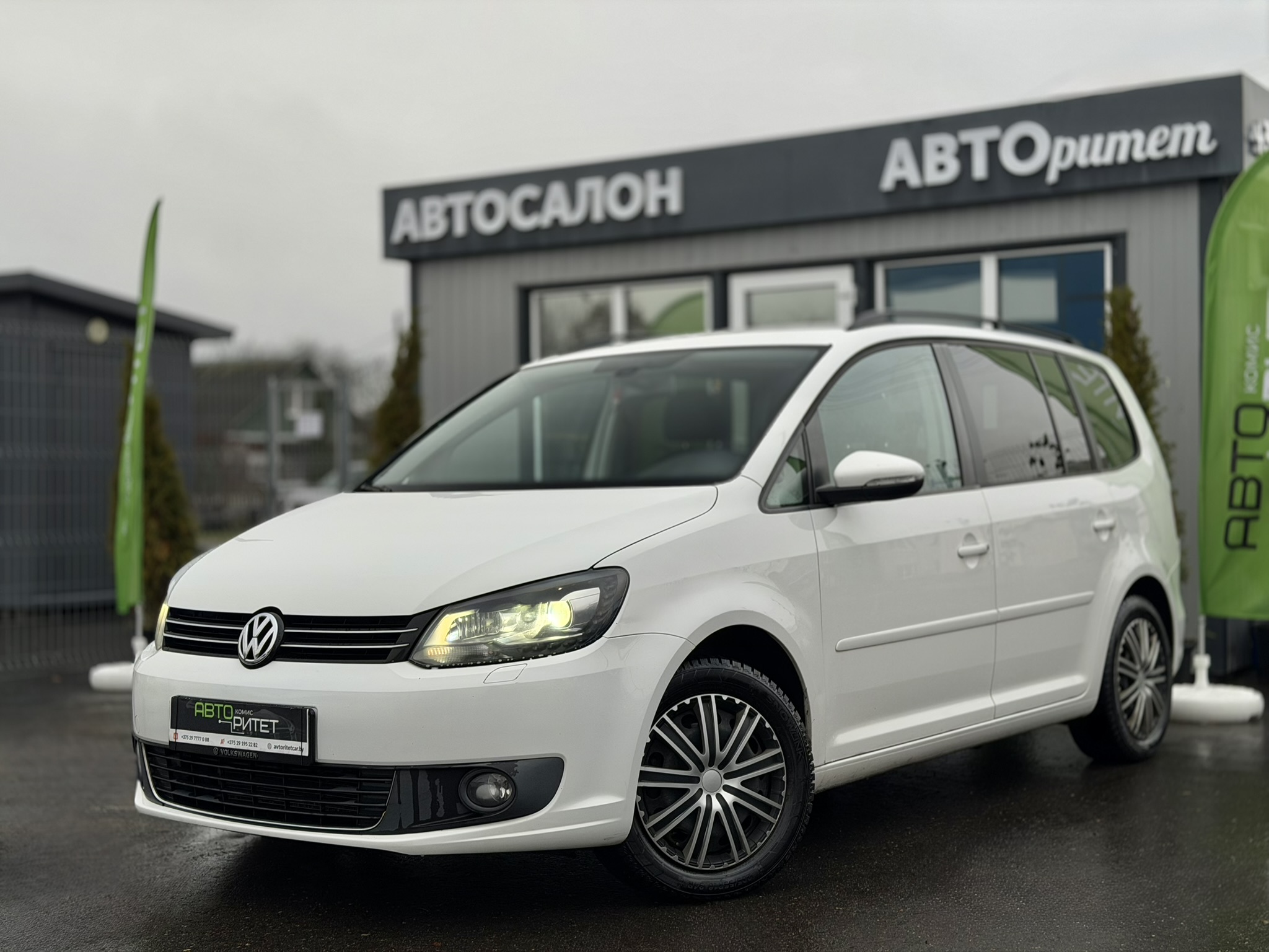 Volkswagen Touran I 2 Rest 2011 Бензин