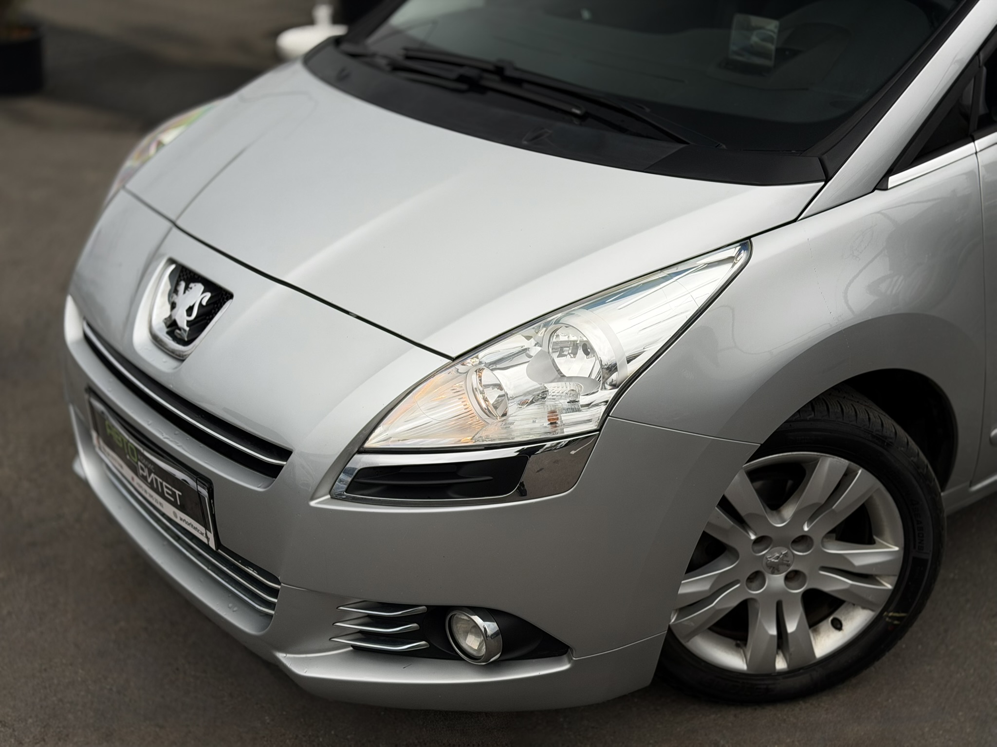 Peugeot 5008 2012 Дизель