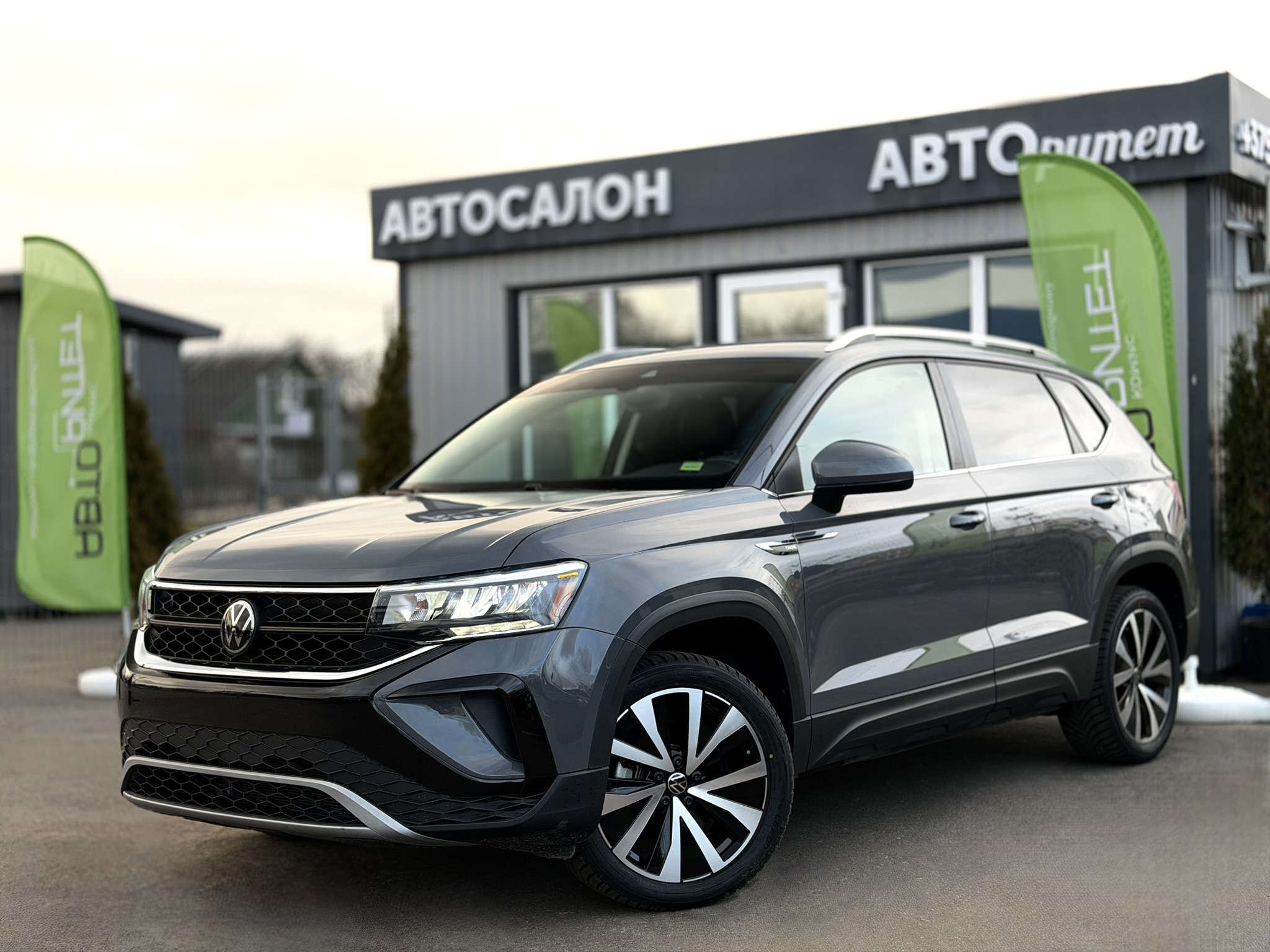 Volkswagen Taos 2024 Бензин