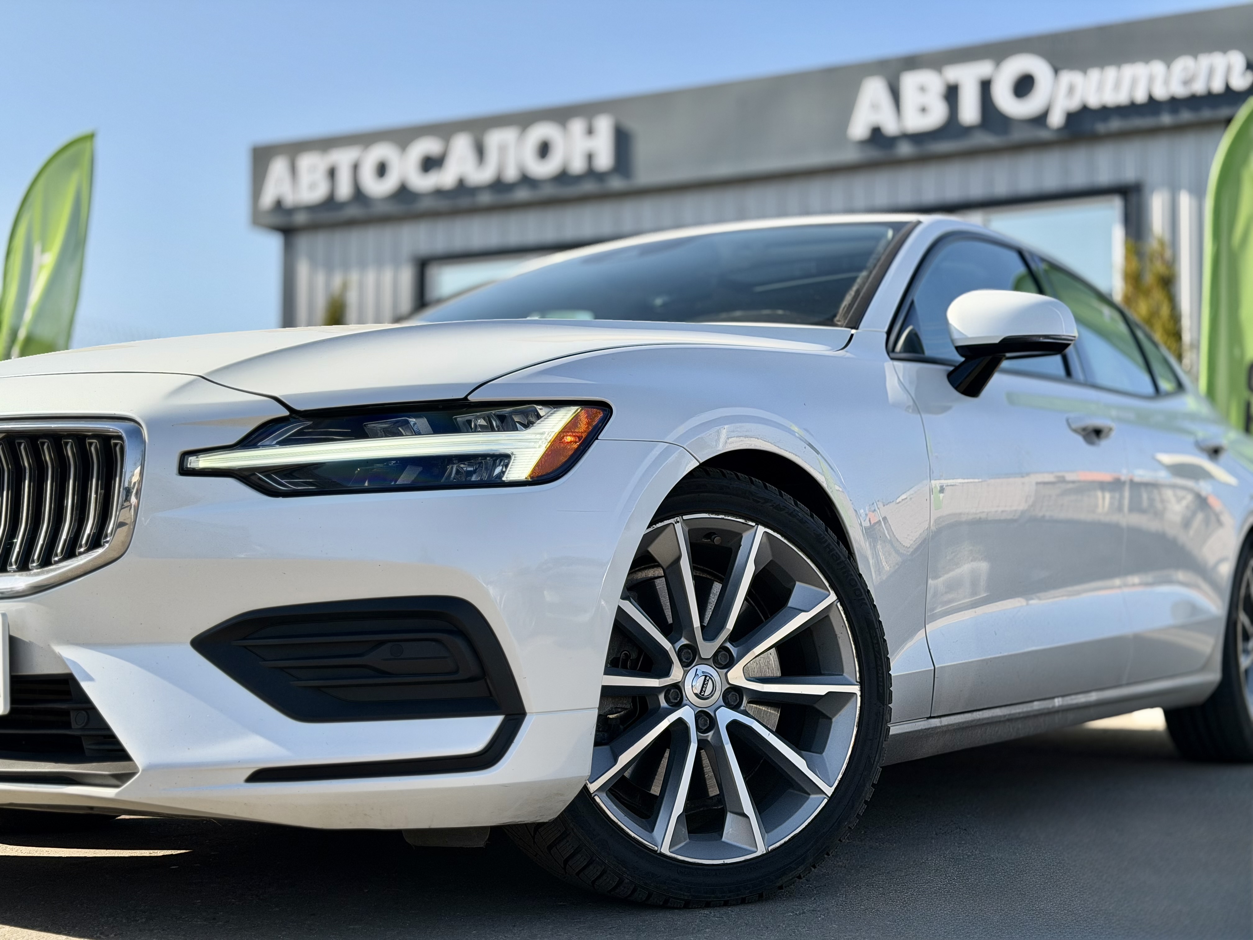 Volvo S60 2020 Бензин