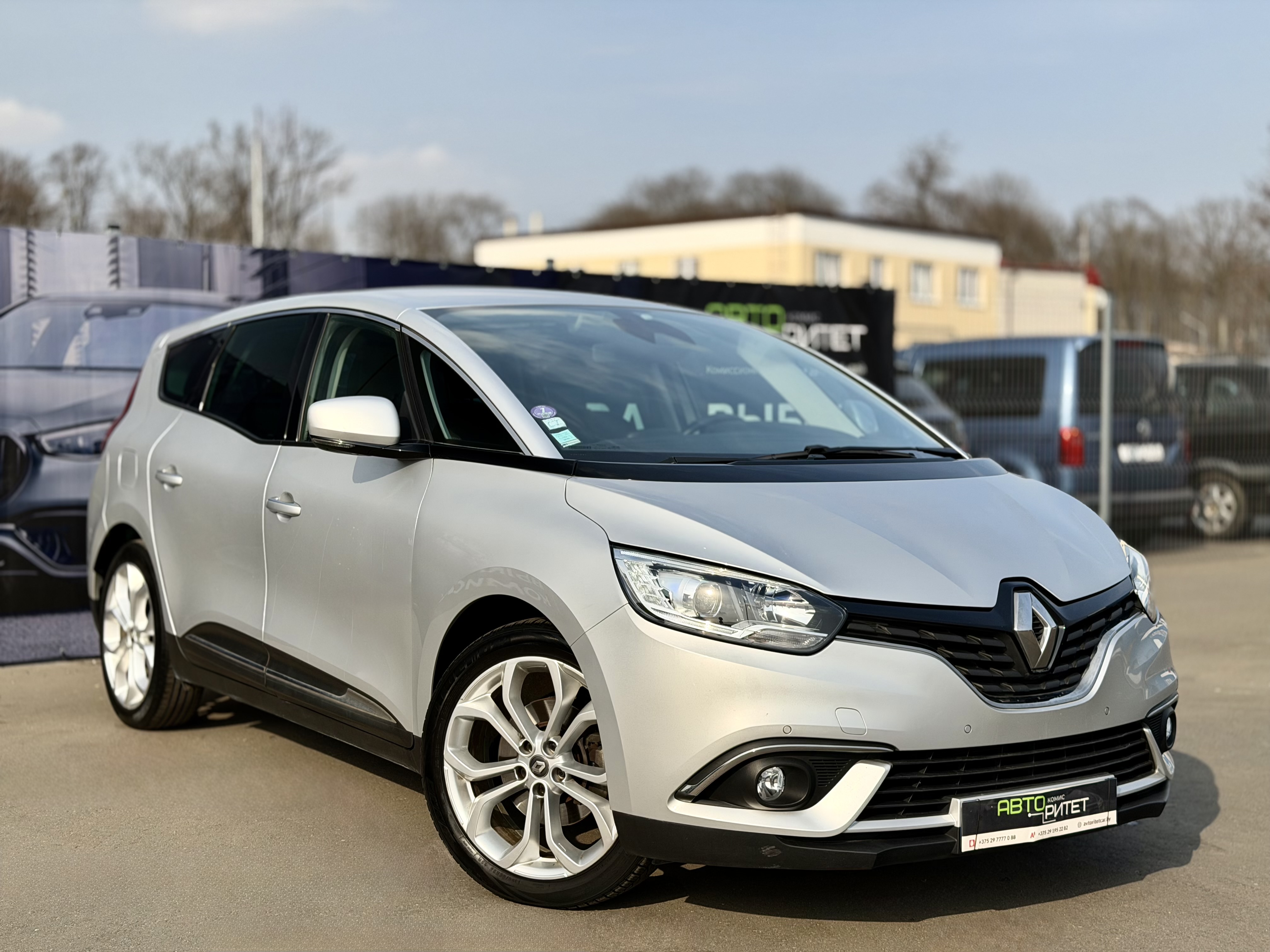 Renault Grand Scenic 2019 Бензин