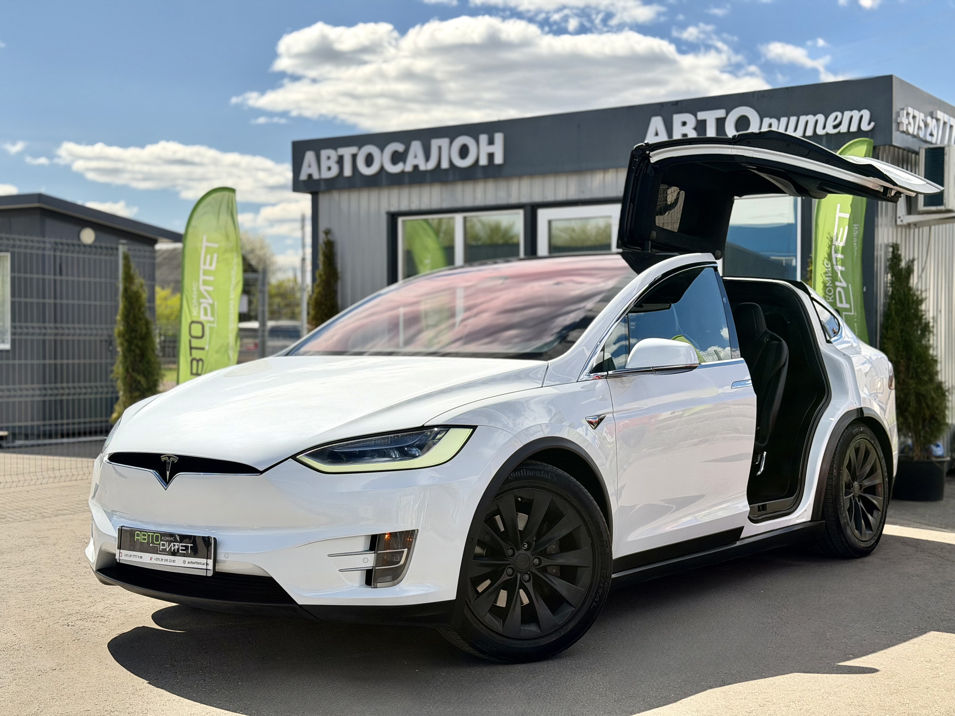 Tesla Model X 2016 Электро