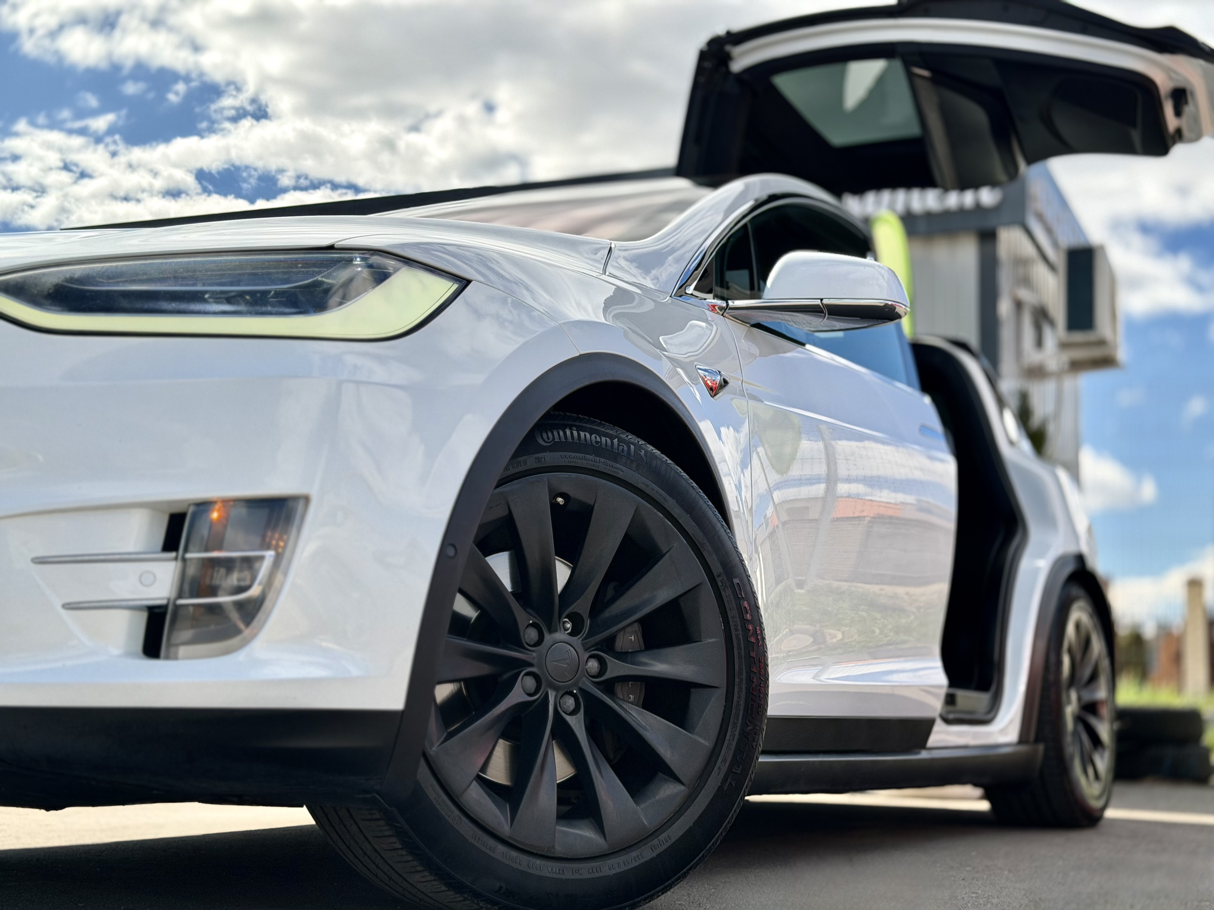 Tesla Model X 2016 Электро