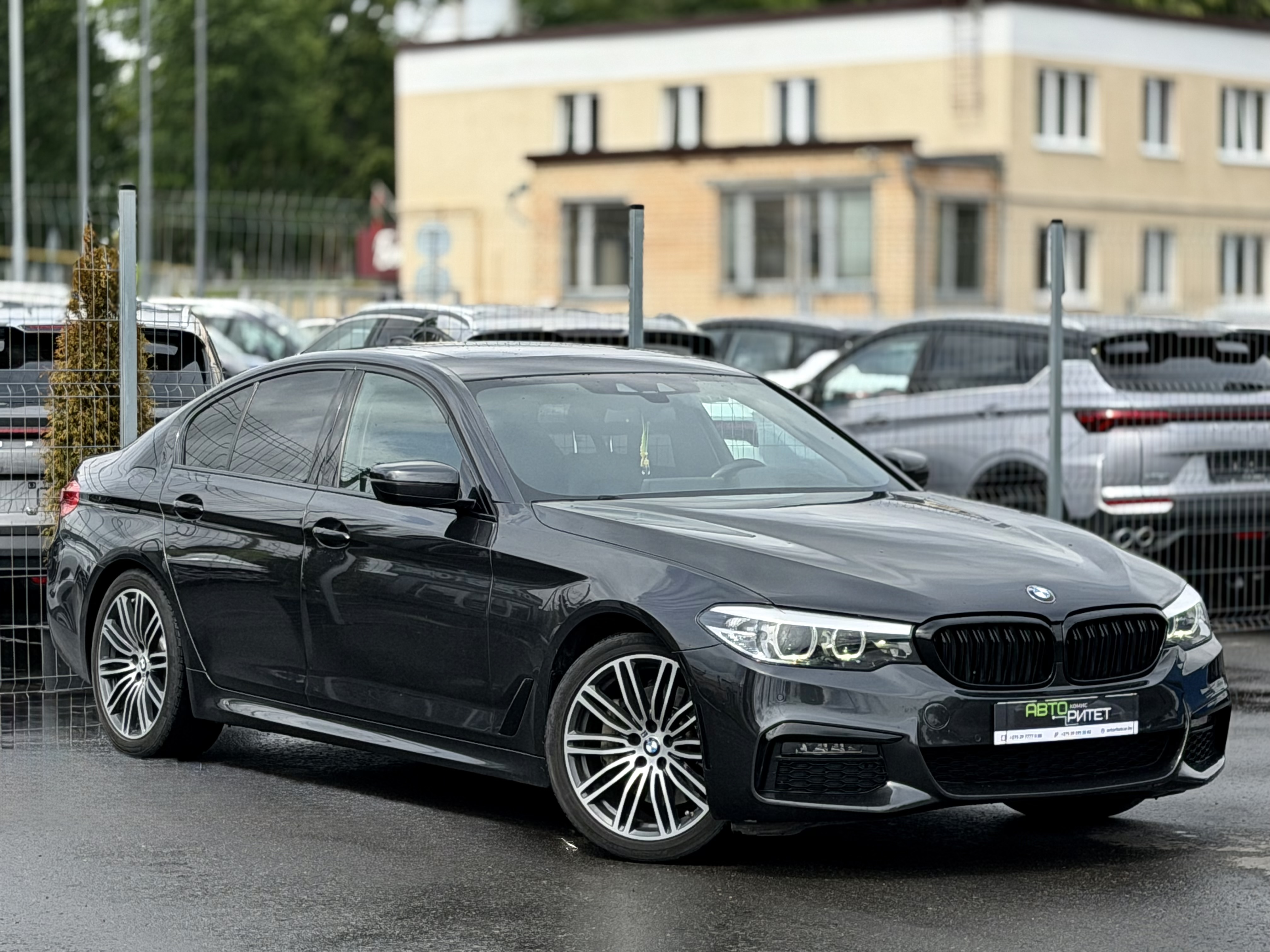 BMW 5-Series G30 2019 Бензин